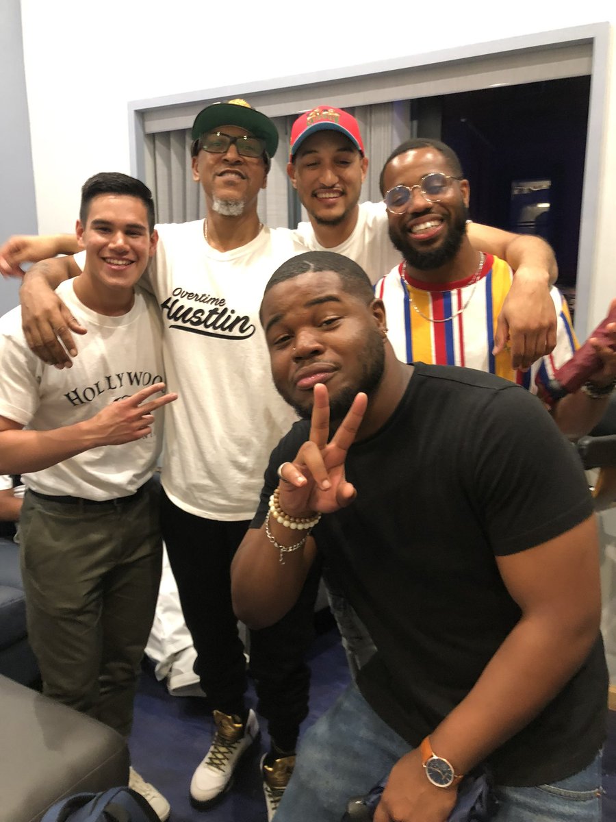 ceeknowledge's tweet image. Last night @BlueNoteNYC with my oldest sun @KRWN128 and his homies/business partners @289Productions 
#Familymatters