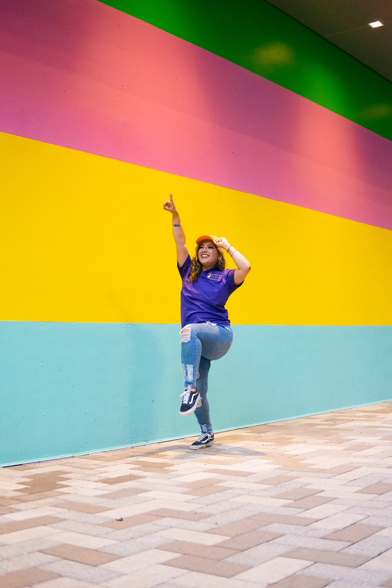 ayeelesloo_'s tweet image. A real PAL is a leader and a mentor. One who leads by example and pushes others to strive for greatness. 

This is for the years I’ve given and what has made me a better person. 

Signing off….. ✌🏽
PAAAAA…… 💜💛

#RealPALS #PvRunsOnPALS #PVgotmestressed #graduate