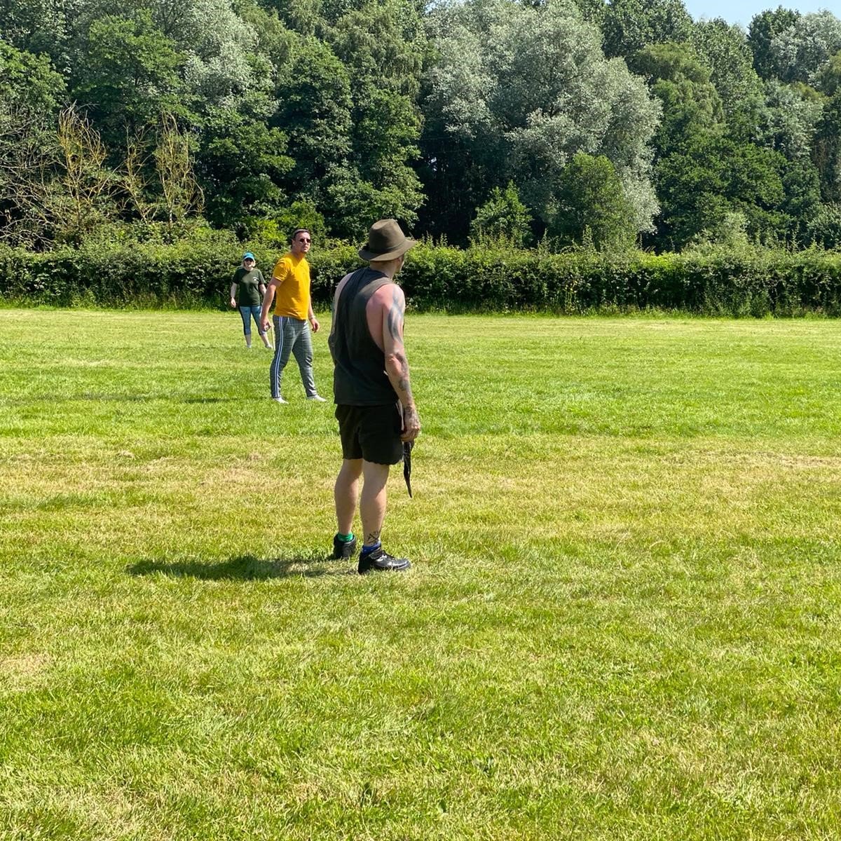 EmmausNorfolk_W's tweet photo. Our companions all live and work together every day so it's important that they also enjoy some downtime together too.
A few weeks ago they did just that, enjoying a game of rounders in the sunshine followed by hotdogs from @TheFlyingChef1 

Find out more: https://t.co/duT5nxBWfv https://t.co/OiOfg5ucKu