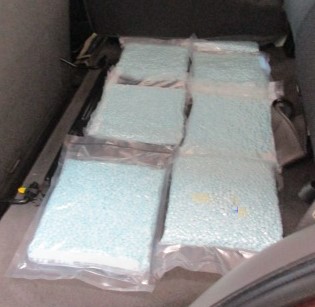 CBPPortDirSYS's tweet photo. Amazing job by our #K9 team! A male U.S. citizen driver waiting in line was referred for further inspection after #K9 “Arco” alerted to his vehicle. During the inspection @CBP officers discovered over 95 lbs. of meth and fentanyl. #CBP officers are always #HardAtWork. #Bravo https://t.co/QNAVJDLqcO