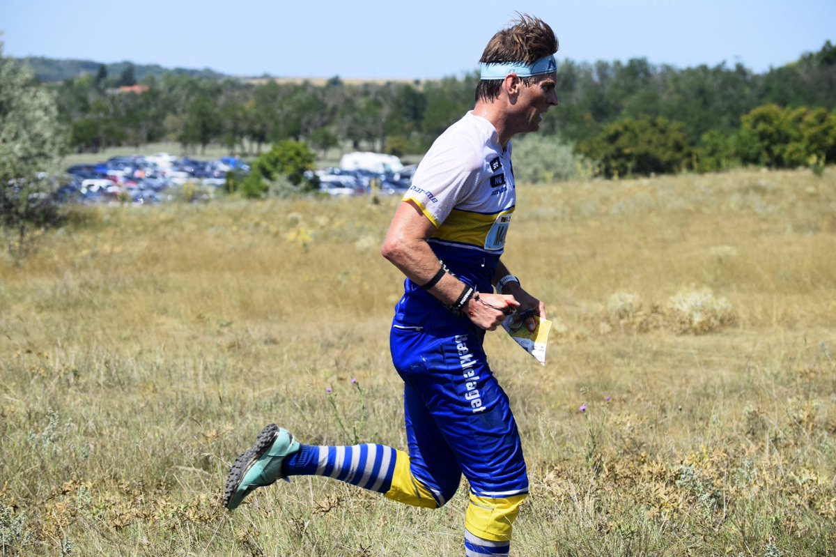 Middle distance victory in WMOC in Hungary. Challenging and difficult to find passages through the green. Lost 1 min to 4th control, but in general a stable performances, and happy to win close before Marian Davidik. 
Results: eventor.orienteering.org/Events/ResultL… 
Map: okvaal.com/maps/show_map.…