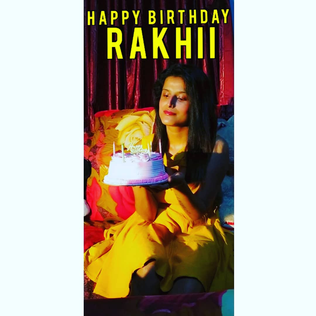 ChakzRakhi's tweet photo. It's my birthday 🎂🎊🎉
#birthdaygirl #BirthdayQueen #birthdaywishesson #MyBirthdayMonth #12August2021 #birthdaycelebration #itsmydays #wishinme #lovingme❤️ #supportingme #LikeForLikes #FolloForFolloBack https://t.co/25HsDkm2o7