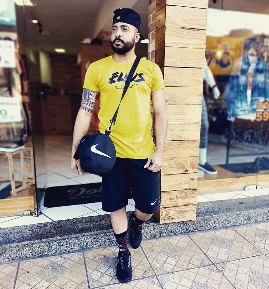 djbrinksoficial's tweet photo. Atacar pessoas para satisfazer seu "ego" não é opinião, so mostra o tão fracassado vc é de não ter a mesma determinação e competência de evoluir na vida!
Seja um motivador de pessoas!😉
DJ Brinks 🅱️🎧 veste @dollar_moda_masculina2
#meudj #djbrinks #evolua https://t.co/NZfsZq6anE