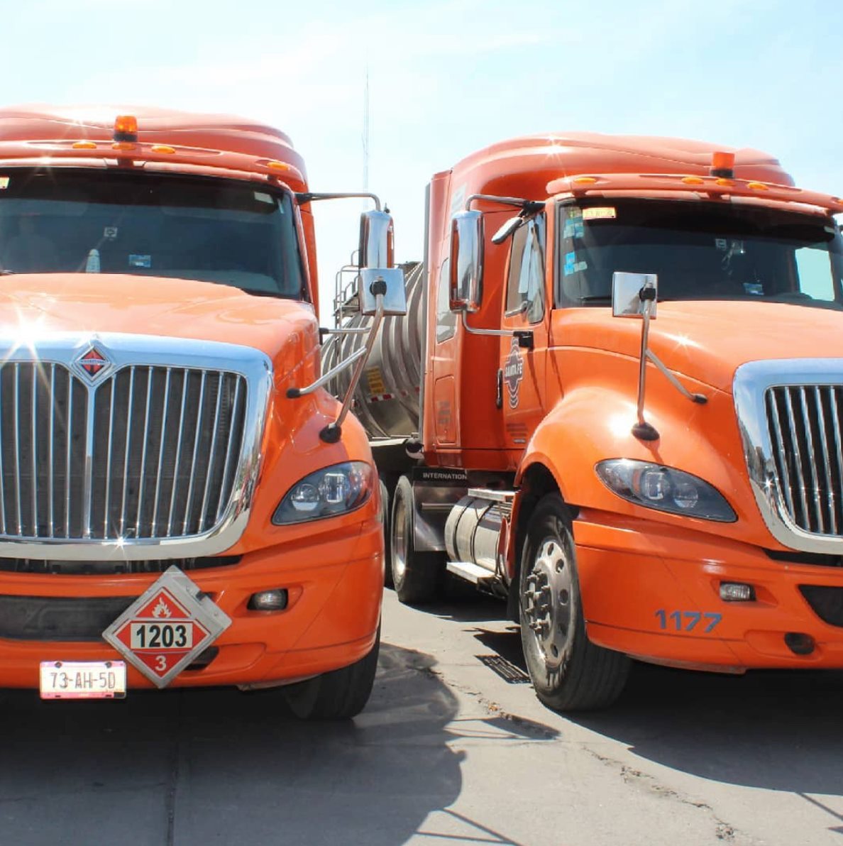 StaFePetro's tweet photo. ¡Unidades listas para el deber! 🚚
#TransporteTerrestre #EmpresaMexicana #transporte #TransporteEspecializado #MexicoEnMovimiento https://t.co/TrlgcMhOfO