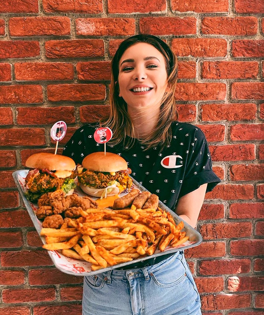 When you got your weight in Butchies' chicken and can't help but giggle 🍔🍗🍟  | 📷  IG: brymorganna #ButterMilk #ComfortFood