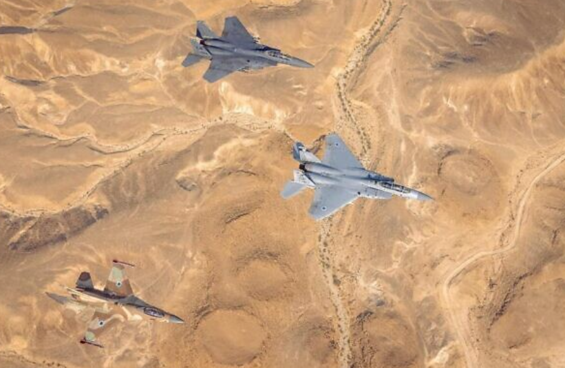 jerusalemprayer's tweet photo. Article: Israeli, US air forces complete first-of-a-kind joint drill in southern Israel
Desert Eagle exercise between IAF and US Air Force Central Command comes as ties set to move under US military’s CENTCOM.
#JointDrill #IsraelAndUS #StandWithIsrael
https://t.co/ut3lNBbIhk https://t.co/RhZWw1JYEl