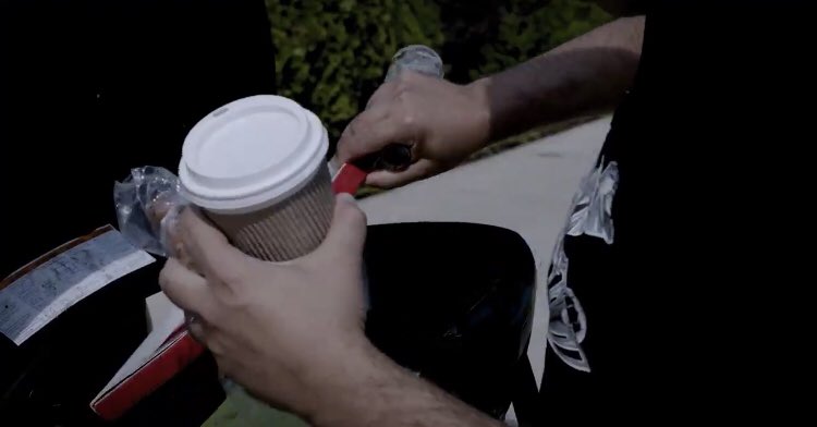 E8mkD_pXEAY6Yj1?format=jpg&name=900x900