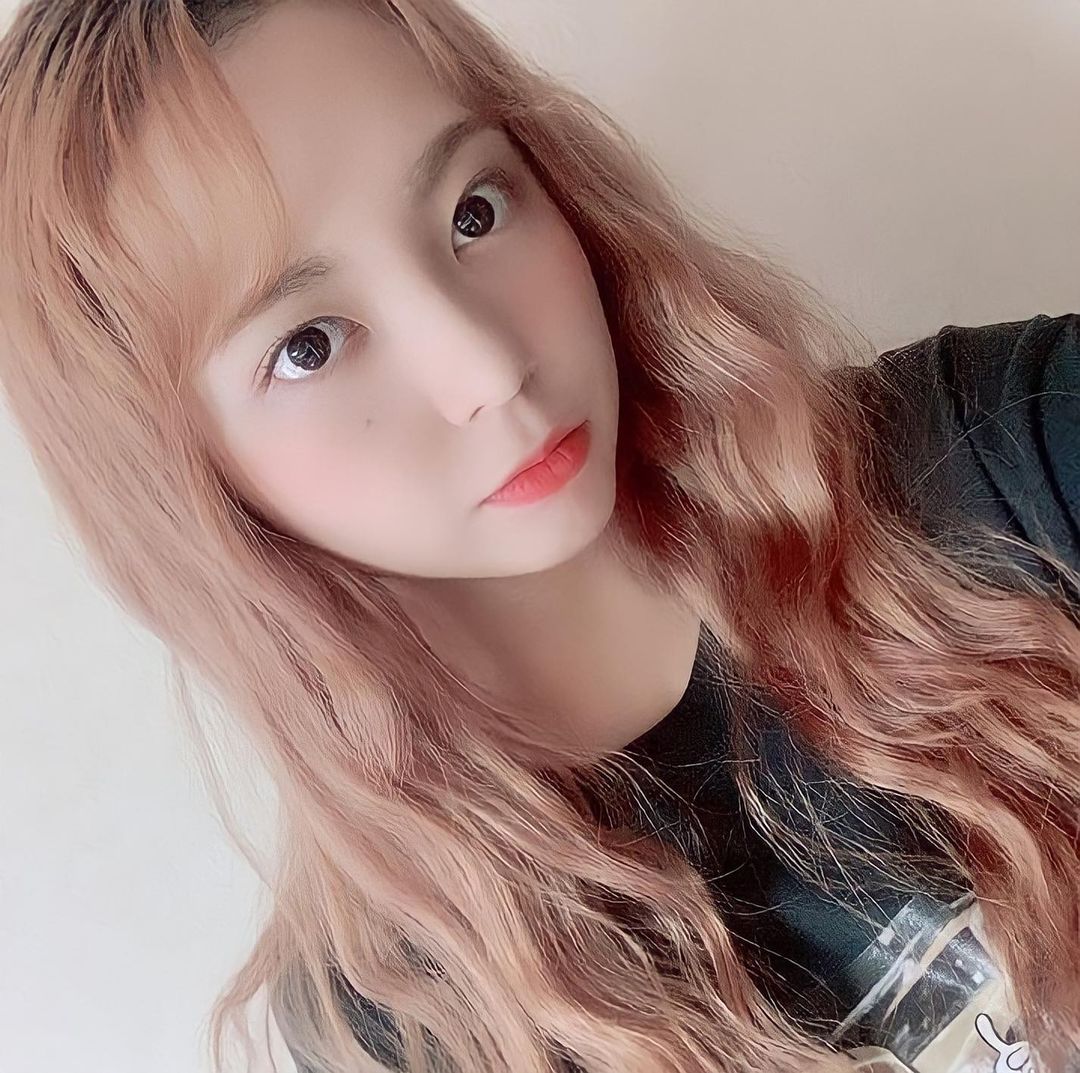 Mashiro1216_'s tweet photo. Why she is so pretty 😍
세상에 제일 예쁜 사람이 ~
#mnet #sakamotomashiro #mashiro #사카모토마시로 #마시로 #坂本舞白 #舞白 #坂本ましろ #girlsplanet999 #걸스플래닛999 #少女星球999 #ガルプラ #fanstagram #팬스타그램 #fff #shs #mnet #kpop #케이팝 #girlsplanet999好きな人と繋がりたい https://t.co/rwEmvhQVKr