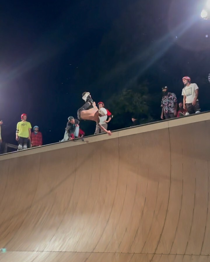 VertSk8boarding's tweet photo. @yungbergg getting in a few reps at #patp in Michigan a couple weeks ago. #vertskateboarding video shot by @partydestroyer https://t.co/1P9yrGwCg2 https://t.co/PlzV70glJp