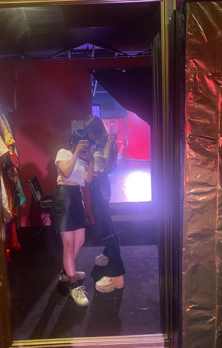 .
 
遅くなりましたが O8O8 のライブありがとうございました〰〰🪄⤴︎ ♡
　
久しぶりのステージとても楽しかったでス！会いたかった人にも沢山会えて嬉しかったあ！皆有難ウ〜(TT)
 
フルーティーさんのりんちゃん実は学校の後輩ちゃんなんですかあいい、、、お写真有難うございましたあ❕💛🎶

.