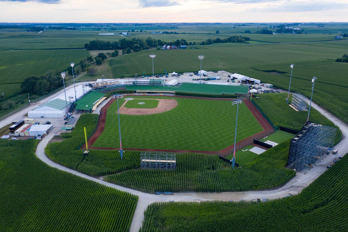 BobZ_Musco's tweet photo. Be sure to watch the White Sox and the Yankees play an exciting game tonight on the historic Field of Dreams site under the @MuscoLighting #TLCforLED lights. ⚾️👀 Learn more about lighting your dream field here: https://t.co/Axl45hEbpZ
#MuscoDreamTeam
#MLBatFieldofDreams https://t.co/PL8XuhcOMy