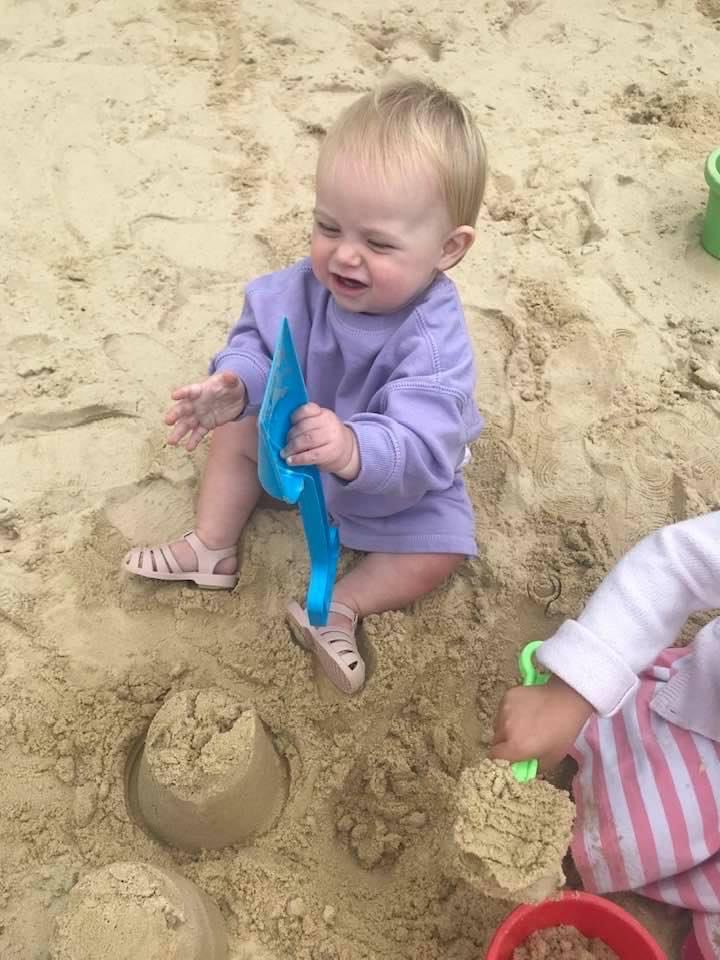 rosiedrage1's tweet image. Taking in every precious moment with my darling girl whilst trying to understand and comprehend how she is 10 months old in 2 weeks! #stopgrowing #wheresmybabygone #maternityleave