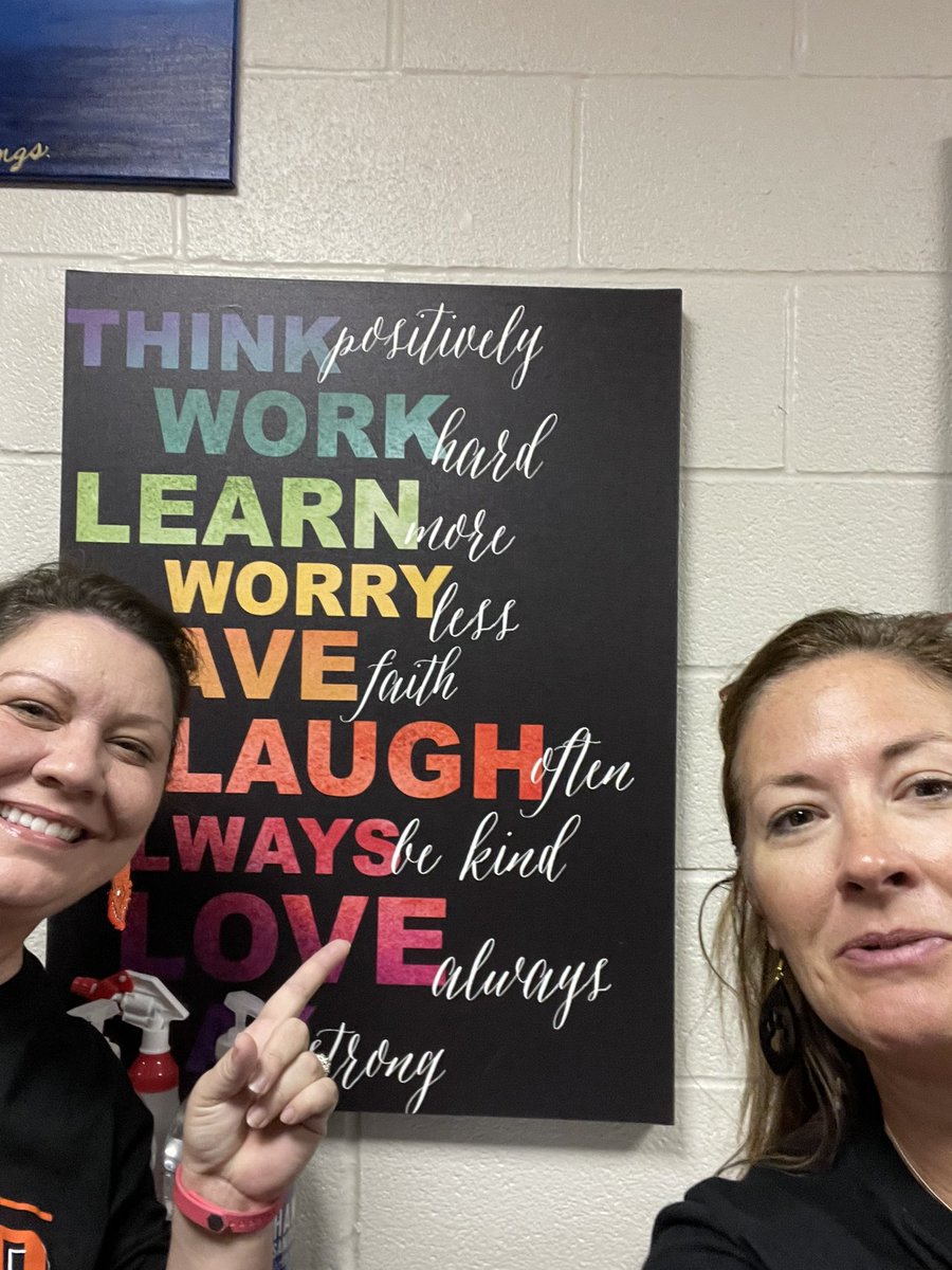 Aledo Teachers do this!! <a href="/AledoLibraries/">Aledo ISD Library Services</a> #growinggreatness