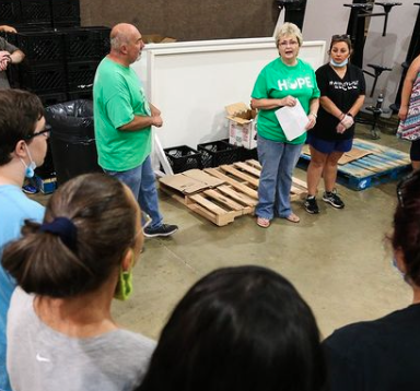cotcconnect's tweet photo. This Saturday is Second Saturday Serve with Hope Food Pantry! If you're interested in serving or you know someone in need of food, you can text "Food Pantry" to 662-212-5849! It's going to be a great weekend! https://t.co/14U2ZgnhXa