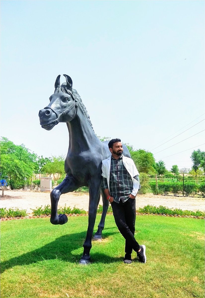 DrCPSheela07's tweet photo. ज़िंदगी एक फ़न है लम्हों को,
अपने अंदाज़ से गँवाने का।

#NRCE -National Research Centre On Equine https://t.co/NcTdtbPovf