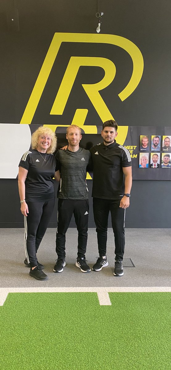 ShoulderGeek1's tweet photo. Super excited to be joining the awesome team @r4p_uk - fantastic facilities and expert clinicians - a new adventure  #alwayslearning #newchallenges #doingthebestforindividuals 👌💪 https://t.co/GvuXJ2exLi