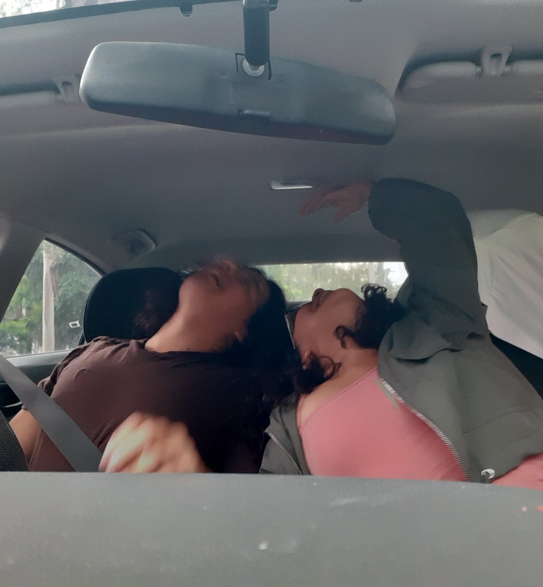 bbelenbg's tweet photo. Being weird together https://t.co/zcddcLHODY