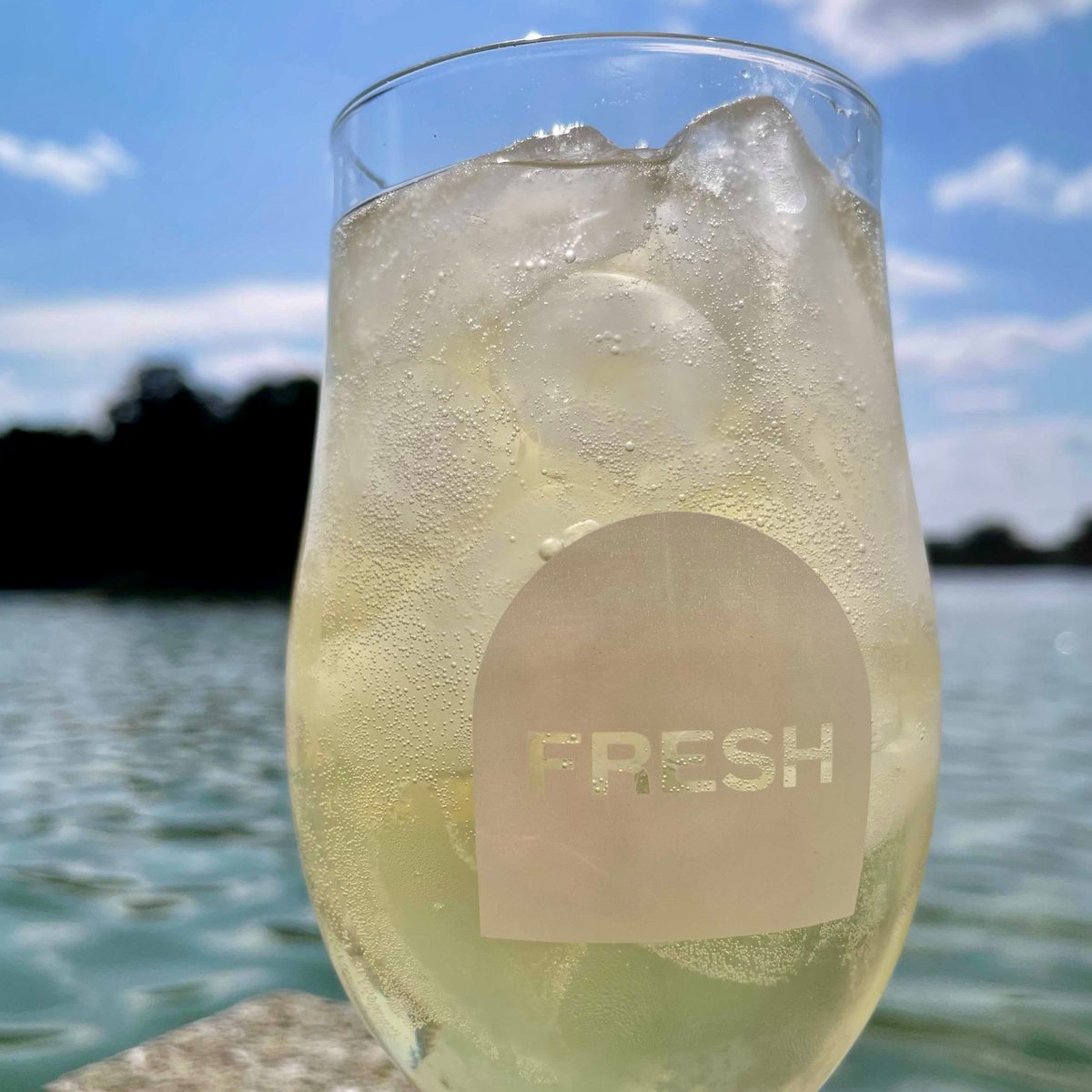 PinterFreshBeer's tweet photo. What we expected British summer to look like...β
#BritsNotAbroad #NorthLondon #FreshCider #InBloom https://t.co/g1Z3lIMbGR