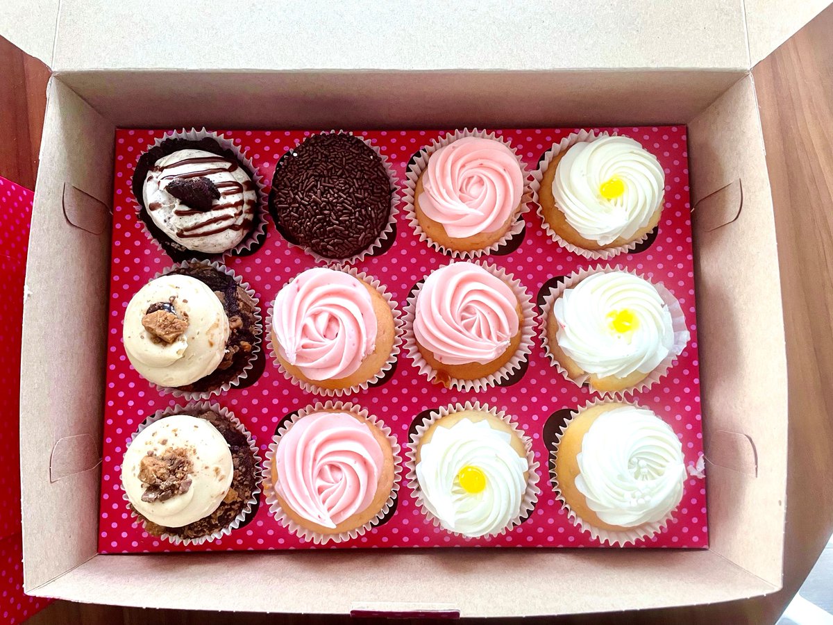 Swyft Filings (@swyftfilings) on Twitter photo The perks of helping #smallbusinesses nationwide are sweet, literally! We recently had the good fortune of ordering some treats from a client, <a href="/Smallcakesop/">Smallcakes Cupcakery and Creamery</a>. You don't want to skip their offerings, or ours: bit.ly/2SnqFvo The perks of helping #smallbusinesses nationwide are sweet, literally! We recently had the good fortune of ordering some treats from a client, <a href="/Smallcakesop/">Smallcakes Cupcakery and Creamery</a>. You don't want to skip their offerings, or ours: bit.ly/2SnqFvo