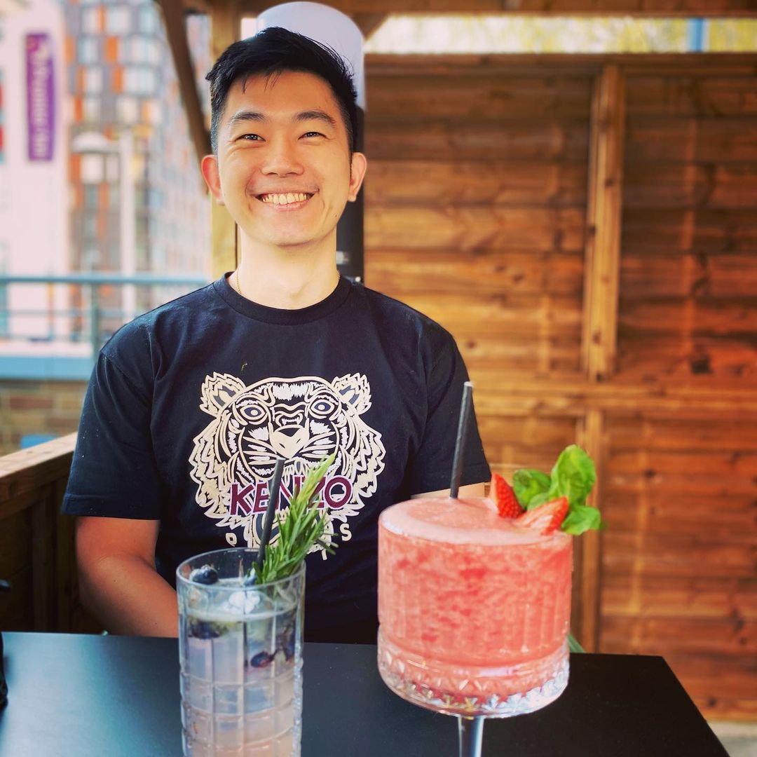 CovTelHotel's tweet photo. We don't mean to brag... But our #cocktails bring all the #smiles to the #bar, because like, they're better than yours. 🎵

Look forward to the weekend by booking your tastebuds in for a treat at #TheGenerators: https://t.co/HTQ47uWbV8

📷: https://t.co/zxRgIHGpYu 

#CoventryBar https://t.co/Scx1DQ26nr
