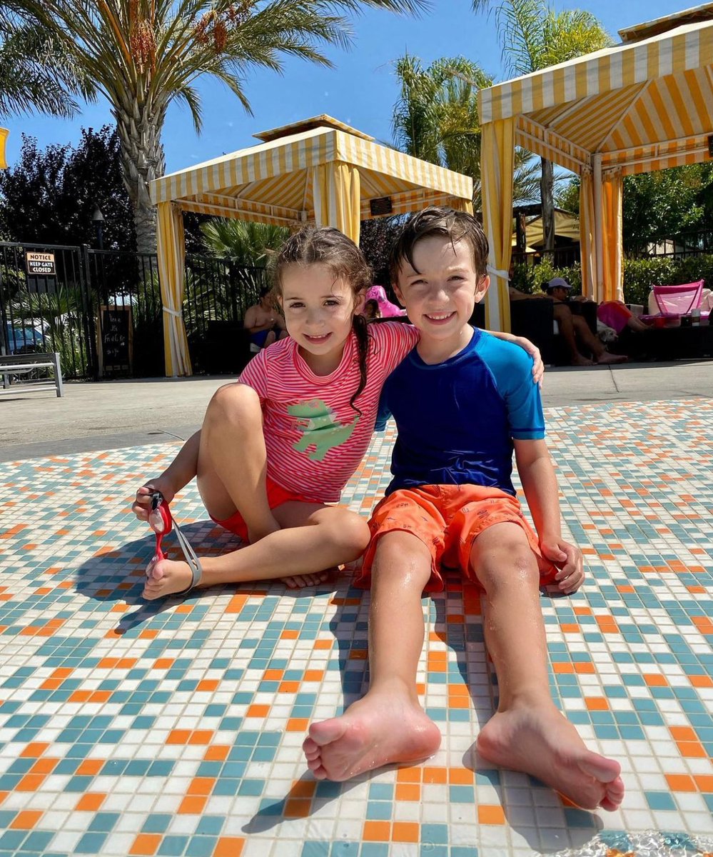 HighwayWestVaca's tweet image. Soaking up the last bit of summer sun at Flying Flags before heading back to school ☀️

📸: @jenhooperhere

#myhwvmoment #flyingflags