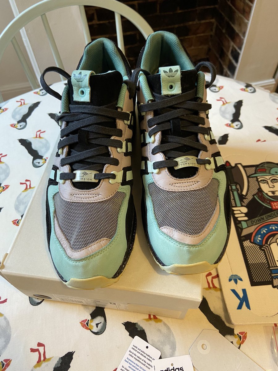 AJ_668899's tweet image. ** FOR SALE **

Adidas Consortium x Sneaker Freaker Torsion Integral S UK 10.5 (2013) 

£65 TYD

Worn - harsh 7/10

Comes with OG box, spare (unused) insoles and 2 spare sets of laces.

Retweets appreciated. Cheers! @adiFamily_ @RetroSolesUK 

#3Stripes2Soles1Love #Adifamily