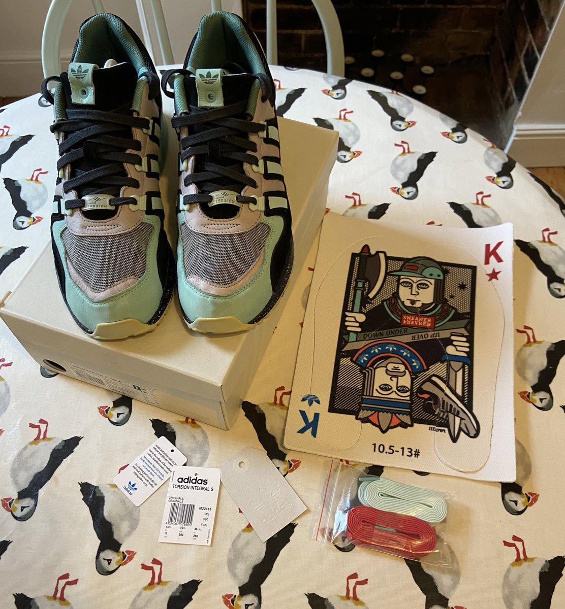 AJ_668899's tweet image. ** FOR SALE **

Adidas Consortium x Sneaker Freaker Torsion Integral S UK 10.5 (2013) 

£65 TYD

Worn - harsh 7/10

Comes with OG box, spare (unused) insoles and 2 spare sets of laces.

Retweets appreciated. Cheers! @adiFamily_ @RetroSolesUK 

#3Stripes2Soles1Love #Adifamily