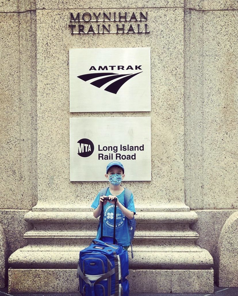 Thank you to our riders, saving the world, one mask at a time! 🦸
📷: auraltorah (IG)
#LIRRMaskSelfie #MaskUp #TakeTheTrain