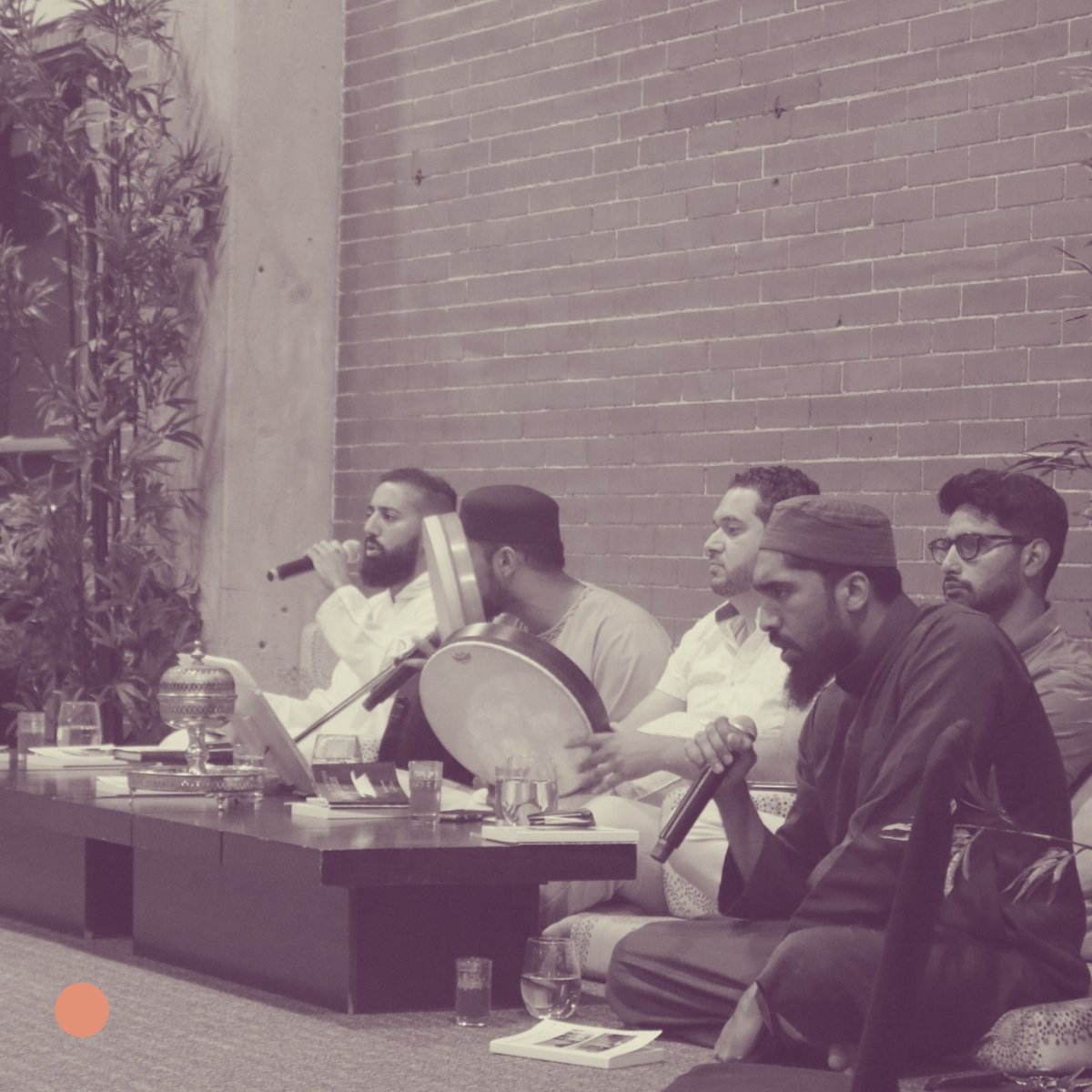 Join us today as we gather for a night filled with love and blessings to recite the Burdah at 5:30pm PT / 7:30pm CT! You can join us virtually on Facebook LIVE or in-person at our Chicago space!

Facebook LIVE: hubs.ly/H0Vcp0F0
Registration link: hubs.ly/H0Vcs5l0