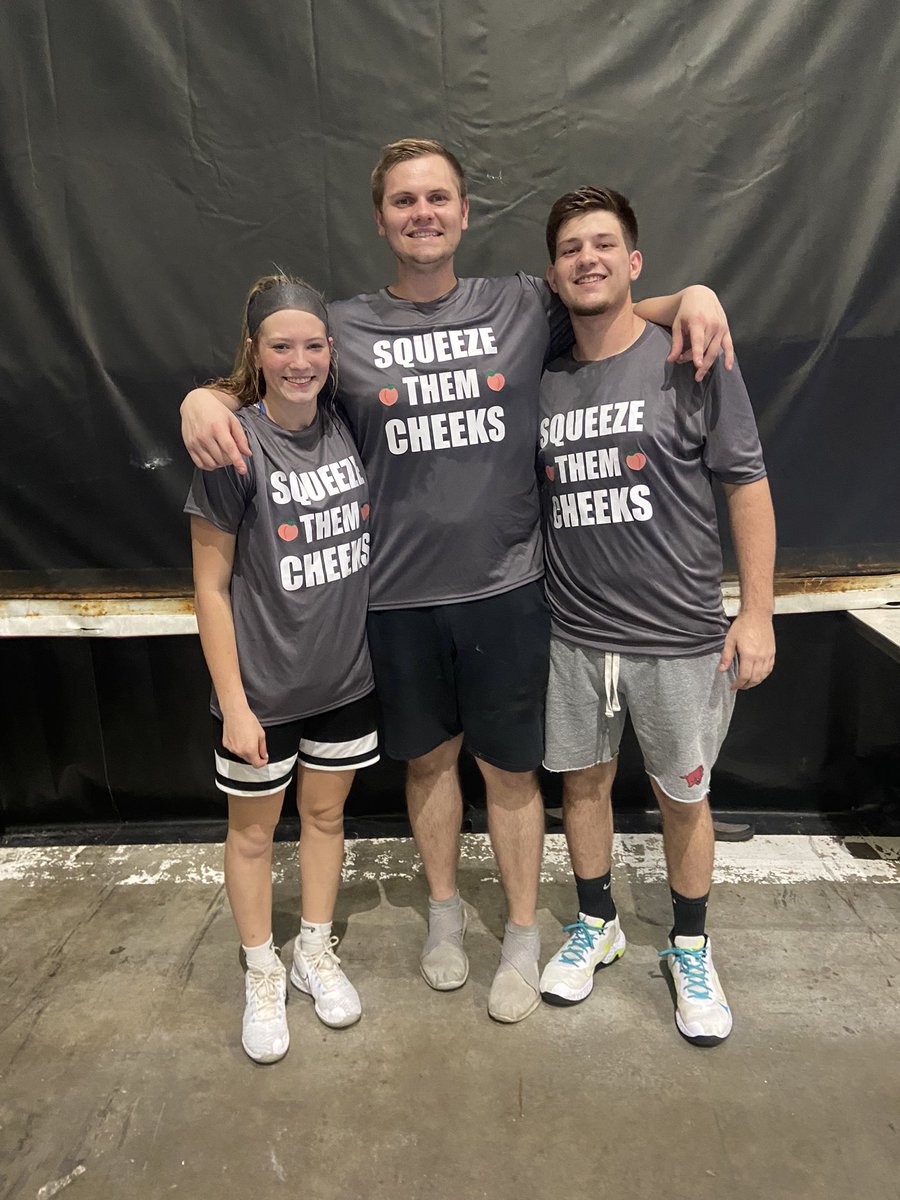 bugbailey12's tweet photo. Big thank you to these guys right here.  Had another great summer with them and did our last workout together before I head out. Thanks for everything @traintenfor10 https://t.co/FtXVRs5GRM