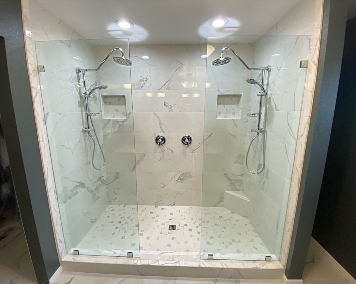 AHRBathrooms's tweet photo. Check out this lovely double walk-in shower. You'll never have to worry about waiting on your partner to get out of the shower 😆
#doubleshower #walkinshower #showers #newshower #showerdesign #renovations #showerrenovation #bathroomideas #newbathroom https://t.co/BzD8vFZkDe