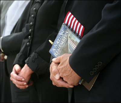 archivesfdn's tweet photo. In just under a month, our nation will solemnly observe the 20th anniversary of the attacks on September 11, 2001. We will be marking the occasion with featured documents, resources for educators, and programming. Learn more here: https://t.co/gz94kO11hN
#HowWeRemember https://t.co/wbJiIMLGOY