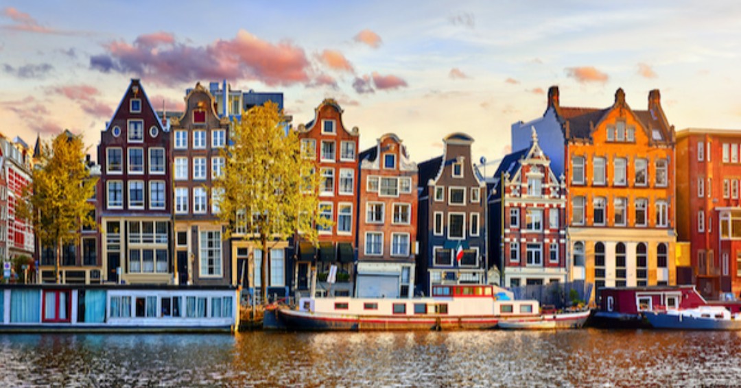 River Cruise or City Escape? Why not both?

The stunning Canal House, Amsterdam. Dream, Plan, Escape.

#canalhousehotel #amsterdamhotel #boutiquehotel #htv #hotelstv #waterhotel #travel #designhotel #architecture #travelblogger #hotellife #vacation

ow.ly/14jx50CskNj