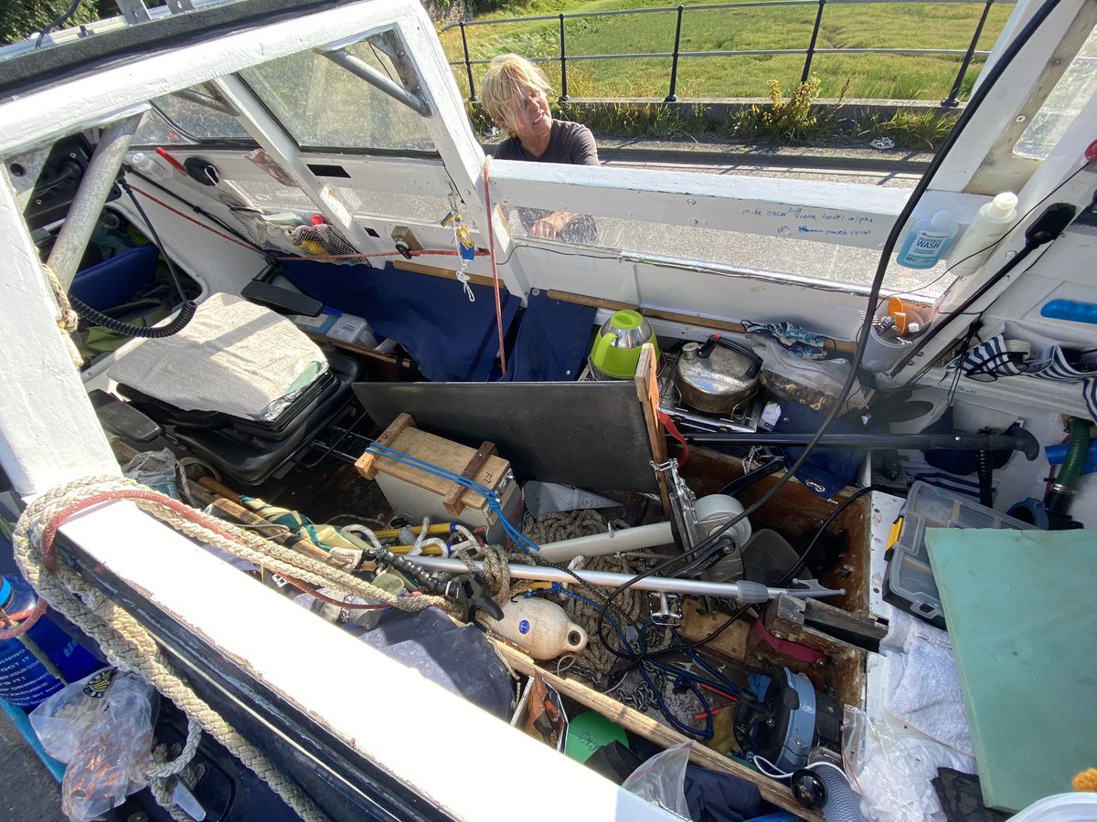 Jason Lewis tweet media