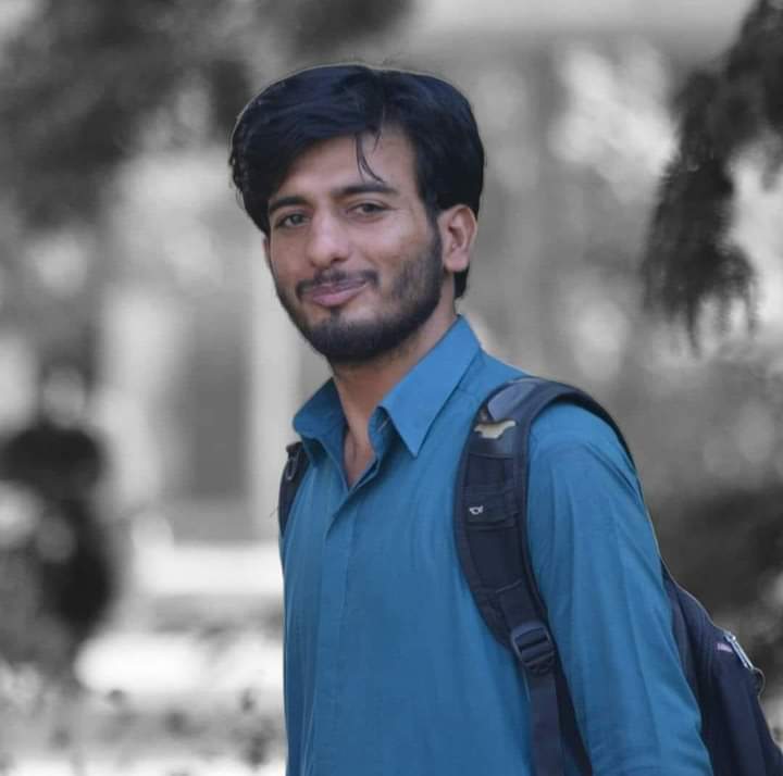 mehrabkhan048's tweet photo. 8 goli wali galathei kab tak?
#13Aug2020
#Hayath Baloch https://t.co/cBQXM0dE9f