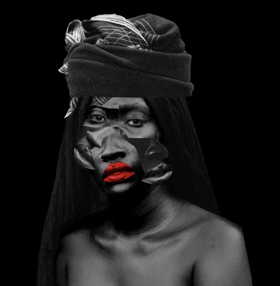 METROFMSA's tweet photo. #KultureTalk 

@Lunga_Ntila
Fine artist. 

#MetroFMTalk 
@aycawe https://t.co/SOjMUfWNZ0