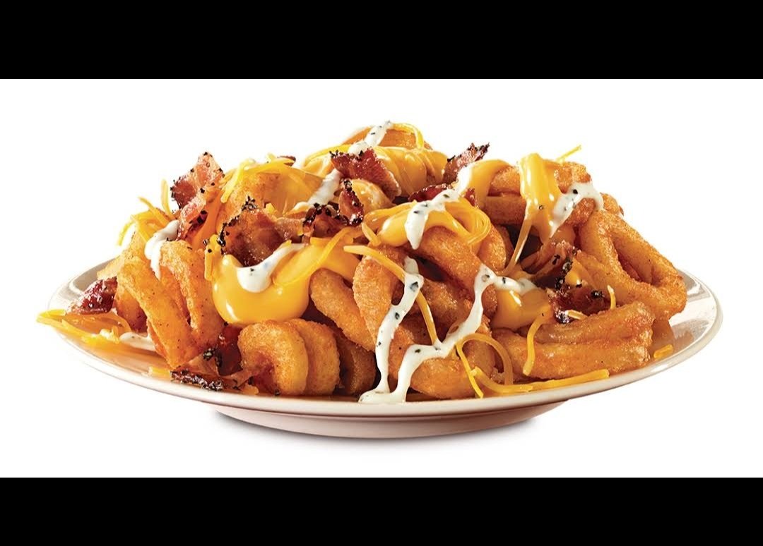 wuptoy's tweet image. There are two types of people.
Same ingredients but just different vibe. #twotypes #gaveup