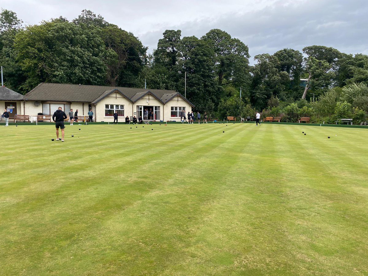LadyAliceBC's tweet image. We had the privilege today of welcoming the players and staff of @Morton_FC as they swapped goals for bowls.

A very enjoyable event with some excellent bowling on show.

We wish them all the best for the rest of the season and are always welcome at our club.

Mon eh Ton! 🔵⚪️