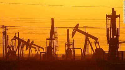 DanBacher's tweet photo. You Can’t Drink Oil: Wasting Freshwater for Fracking and Drilling in California - https://t.co/oEYPx28XWk #LastChanceAlliance #oilmoneyout #2500FtSetbacksNow #keepitintheground #BigOil #fuelingtheflames https://t.co/qD07uRPADt https://t.co/VLNUxCVoPz