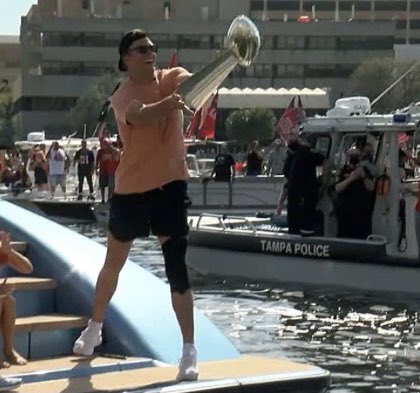 QuickSnapsShow's tweet image. My Fall Plans              Delta Variant