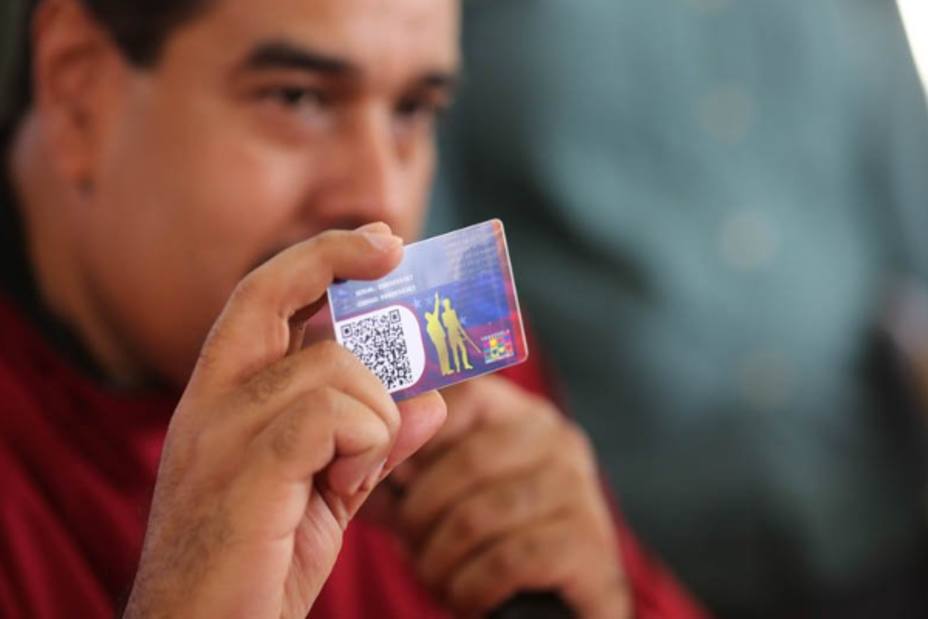 Desde hoy inicia los pagos especiales a los trabajadores y trabajadoras de la Administración Pública Nacional a través del Sistema <a href="/CarnetDLaPatria/">Carnet de la patria</a> como: #SimónRodríguez, #MaximaEficiencia, #ProtectorDeSalud y #NegroPrimero

 #ArribaJuventudPatriótica
<a href="/Mippcivzla/">MIPPCI</a> <a href="/NicolasMaduro/">Nicolás Maduro</a>