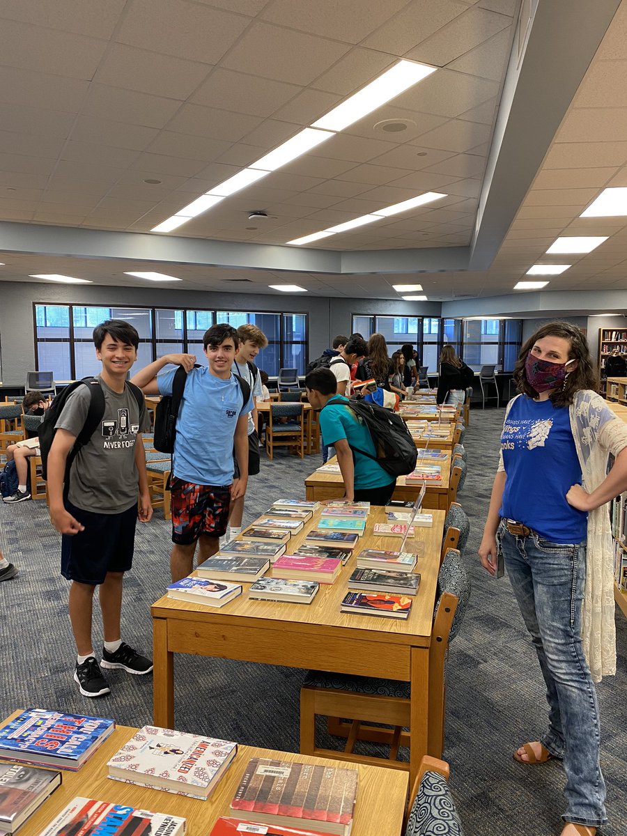 mckinney_sarah (@mckinneysarah2) on Twitter photo Our English 2 teachers and librarians are so amazing! Thank you <a href="/khs_lib/">Kingwood High School Library</a> so much for setting up these displays to help our students pick out their first choice novels on the year! #FocusOnLiteracy #WorkshopModel <a href="/HumbleISD/">Humble ISD</a> <a href="/HumbleISD_ELA/">Humble ISD Secondary ELA</a> Our English 2 teachers and librarians are so amazing! Thank you <a href="/khs_lib/">Kingwood High School Library</a> so much for setting up these displays to help our students pick out their first choice novels on the year! #FocusOnLiteracy #WorkshopModel <a href="/HumbleISD/">Humble ISD</a> <a href="/HumbleISD_ELA/">Humble ISD Secondary ELA</a>