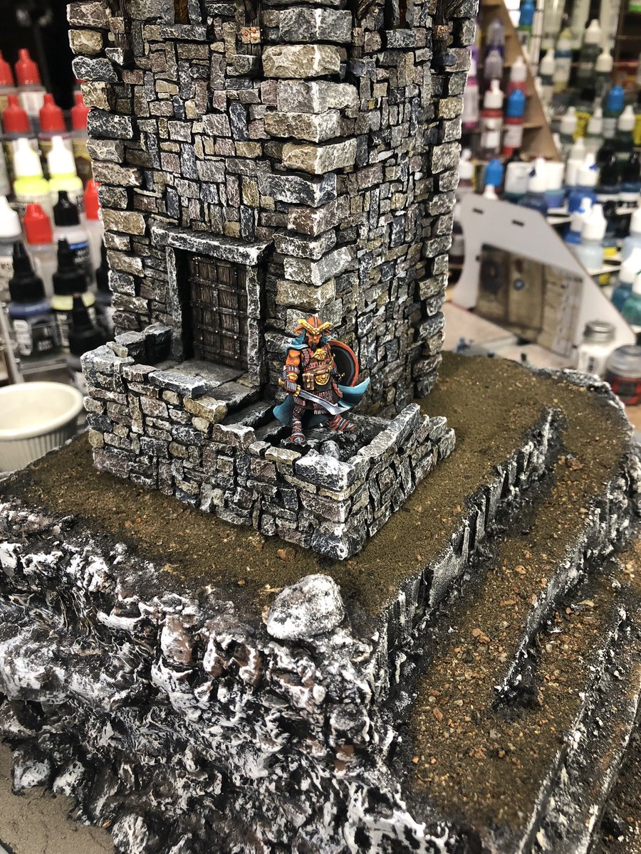 DanielDMinis's tweet photo. almost finished with the terrain base, and retouched the guard tower #dnd #dndterrain https://t.co/yCOf69g4Sc