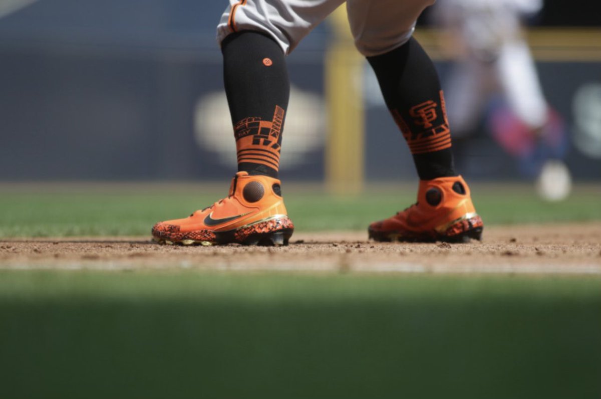 ShowShoes35's tweet photo. Show Shoes &amp; @stance 

Name a better combo. https://t.co/5XElE5wa4H