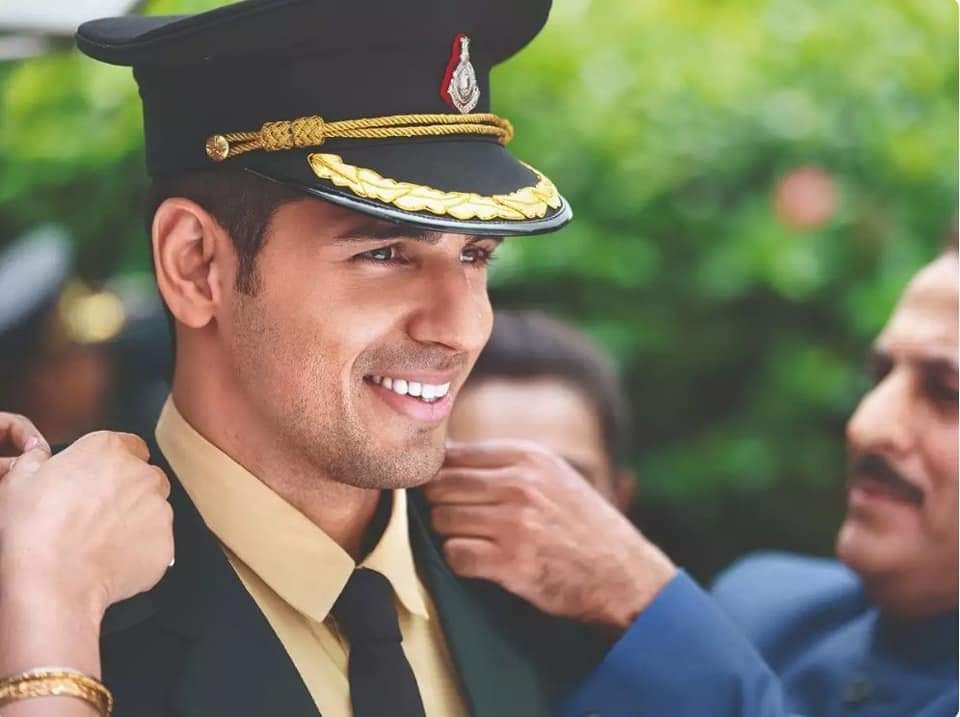 ShahnazShanta1's tweet photo. #Shershaahtrailer #wonderfulmovie #proudofyou #SiddharthMalhotra..
Really its outstanding ❤️❤️.. https://t.co/77drPF6cha