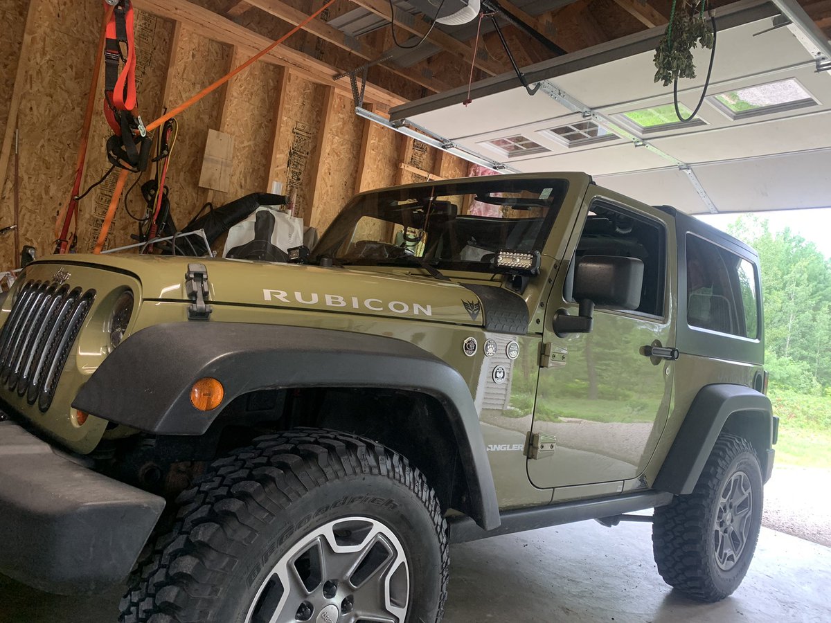 grundgetta49769's tweet photo. ATM Jeep Pic @THEJeepMafia @jeepjeepduck @Mick_in_AZ @Rahatme09053578 @Finsation1 @ColoradoJeeper her she sits right now!!๐ฅฐ๐ฅฐ๐ฅฐ๐ฅฐ#jeep #love #jk #rubicon #jeepjk #commandogreen LETS SEE YOURS!!!! https://t.co/HJruQWqIvA