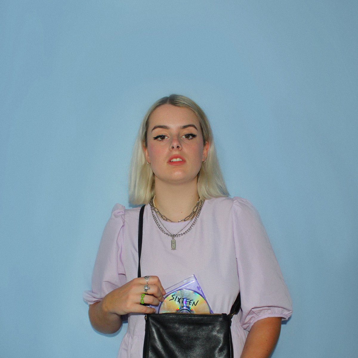 Some exciting news to announce!! ‘Sixteen’ will be out on all major streaming platforms 27/08 🌸 PRE-SAVE now by clicking the link below x 

distrokid.com/hyperfollow/ta…