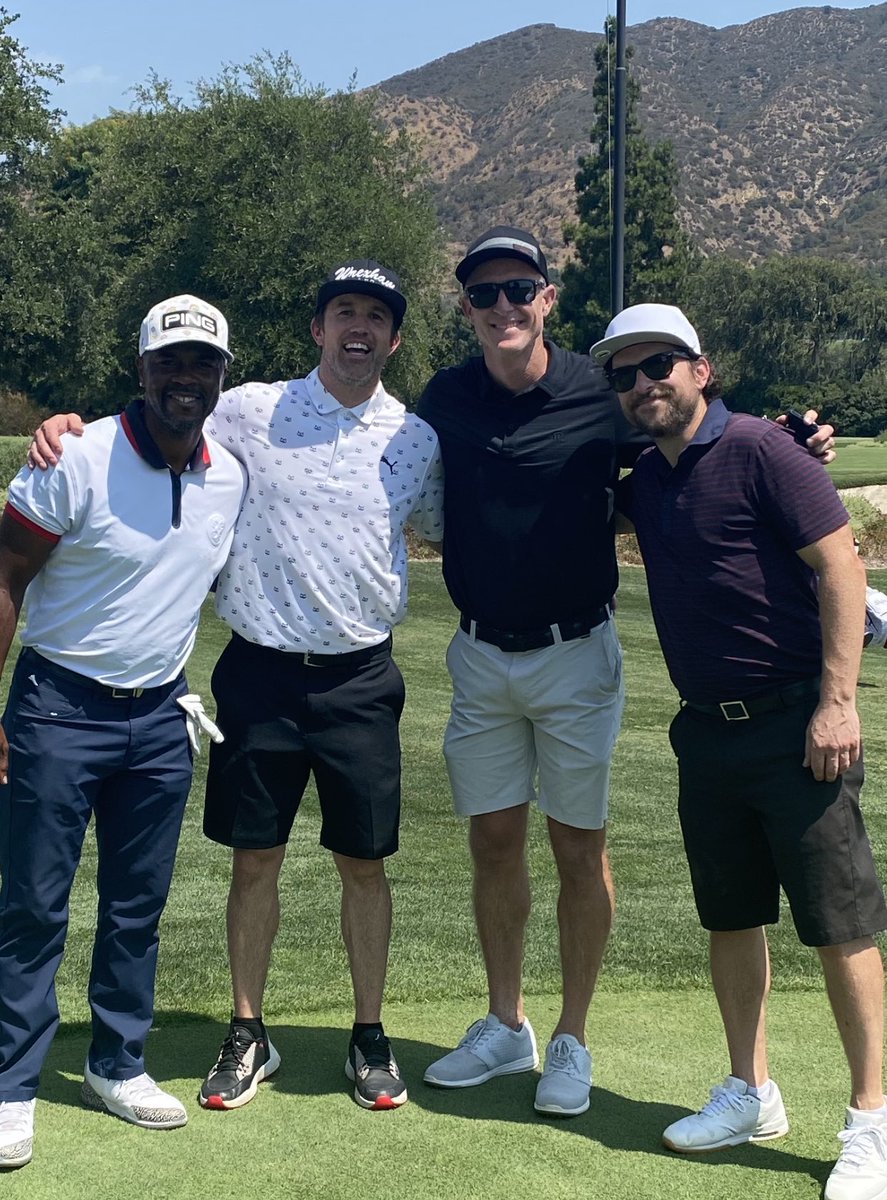 RMcElhenney's tweet photo. That’s a whole lotta Philly in one photo. Minus the background. Go @Phillies!! https://t.co/aeW6VcJr6Z