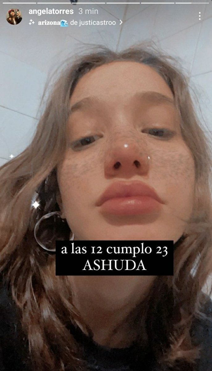 InefableYpunto's tweet photo. Me emociona, amo los cumpleaños y el de ella más🥺❤😭😭😭😭 https://t.co/BT6ivAwDVH