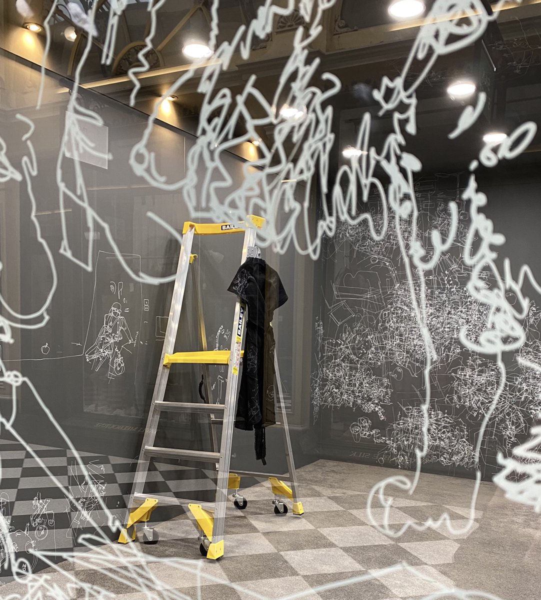 Gosiaispresent's tweet photo. PAUSE 2 extended - space in waiting. 

1.  Above the shop
2. Absent - my drawing tunic waiting for the body to cover
3. Clothes are like book covers - hide &amp; advertise; protect &amp; revile; archives of our actions in time

“Frost &amp; Shadow Drawing for City of Melbourne” https://t.co/g4u7qKOHBC